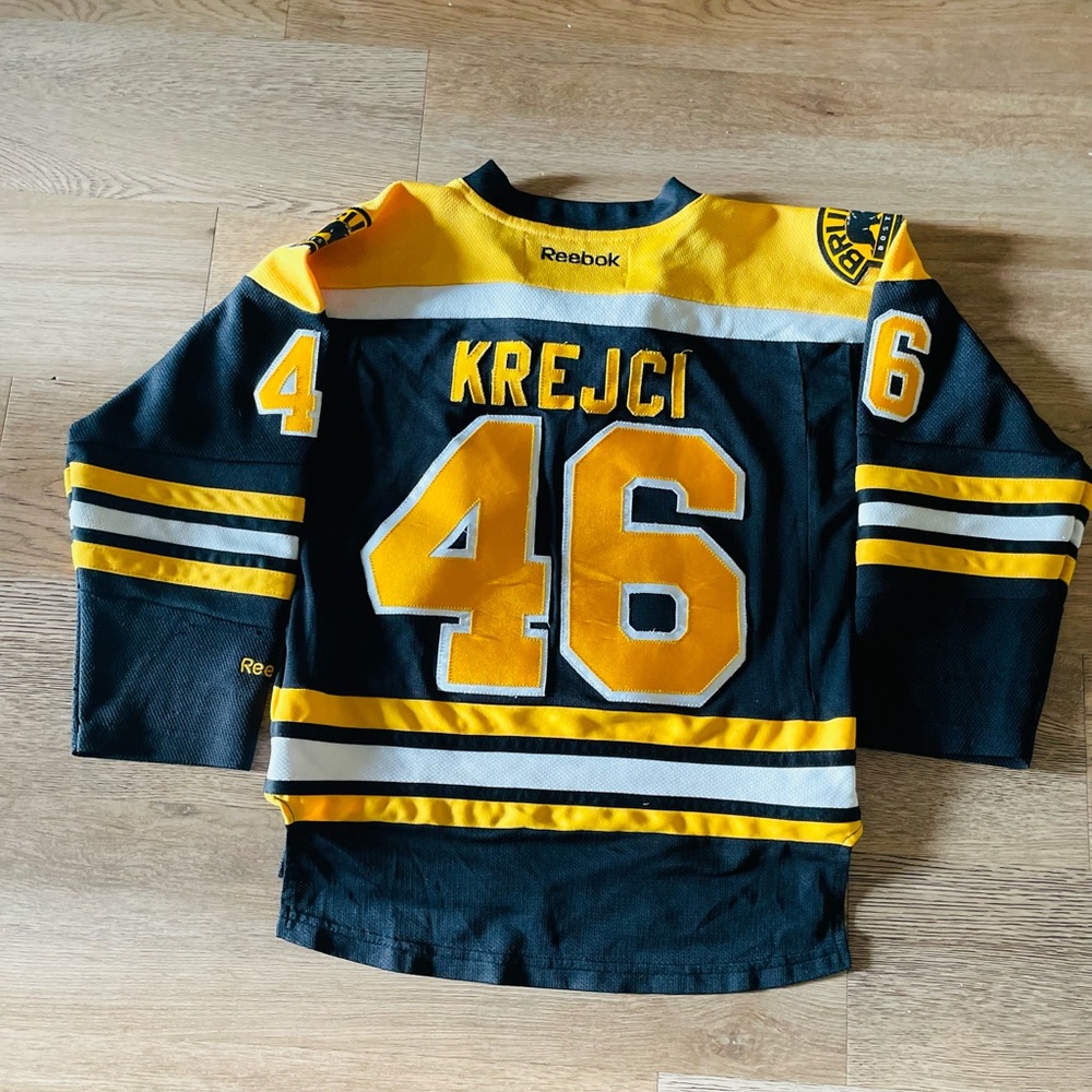 Boston Bruins Reebok David krejci
Pre owned youth jersey